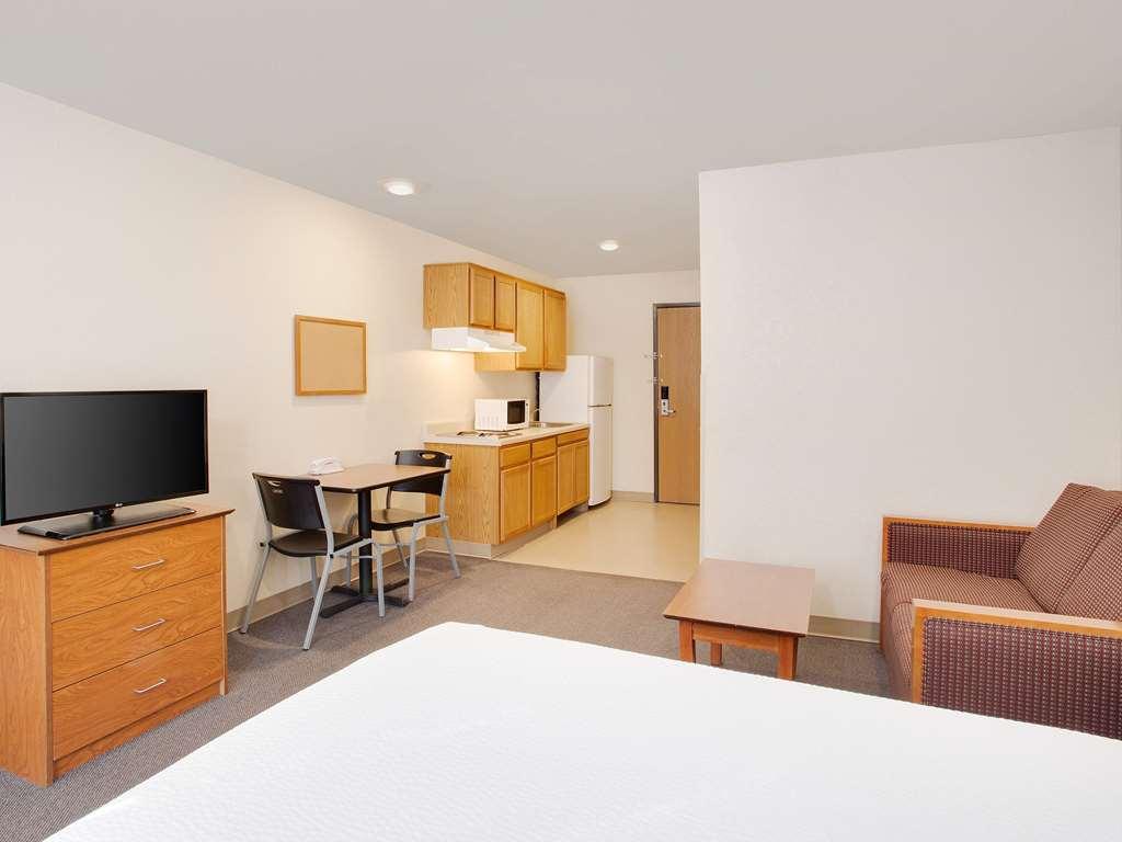 Extended Stay America Select Suites - Wichita - North 객실 사진