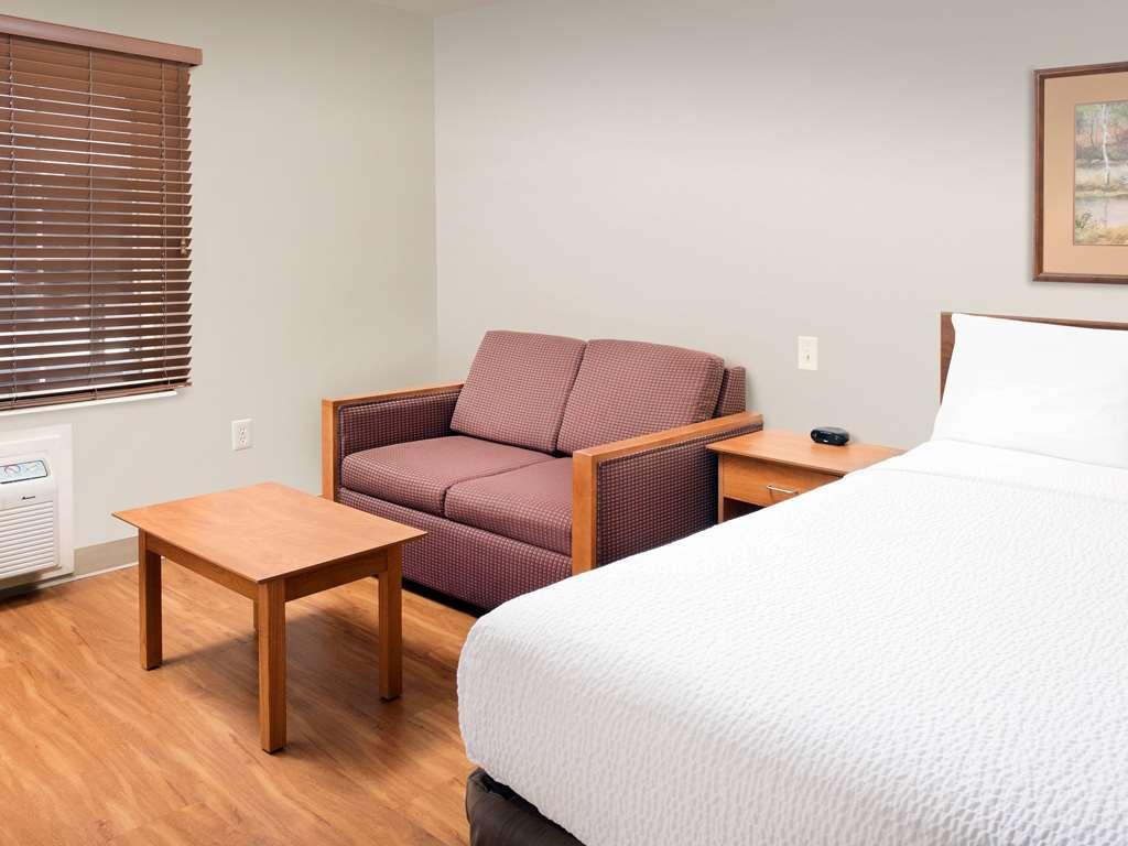 Extended Stay America Select Suites - Wichita - North 객실 사진