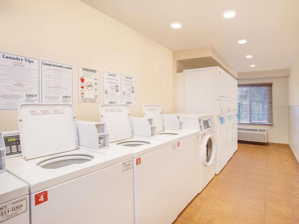 Extended Stay America Select Suites - Wichita - North 시설 사진