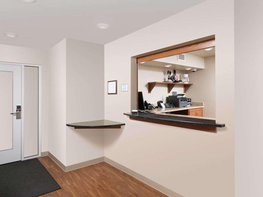 Extended Stay America Select Suites - Wichita - North 내부 사진