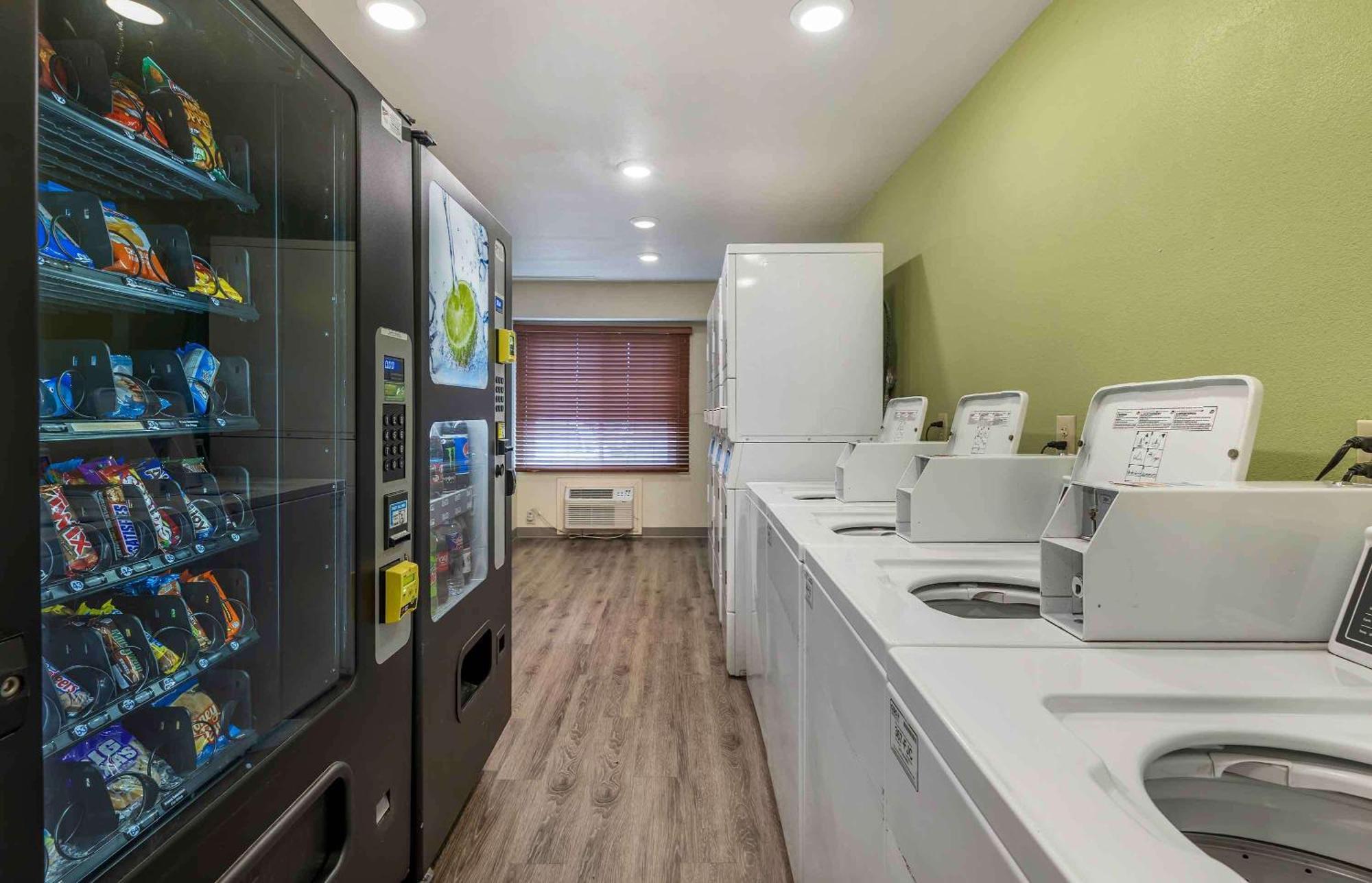 Extended Stay America Select Suites - Wichita - North 외부 사진