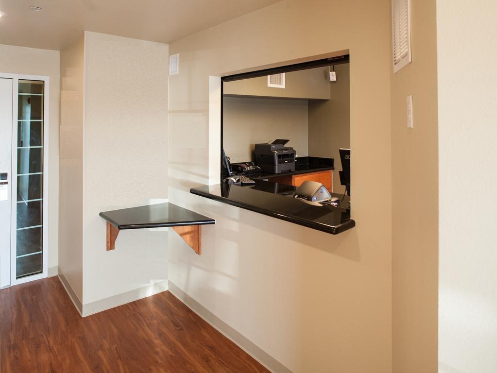 Extended Stay America Select Suites - Wichita - North 외부 사진